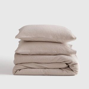 Quince 100% Organic Luxe Waffle Twin Duvet Cover with Single pillow sham